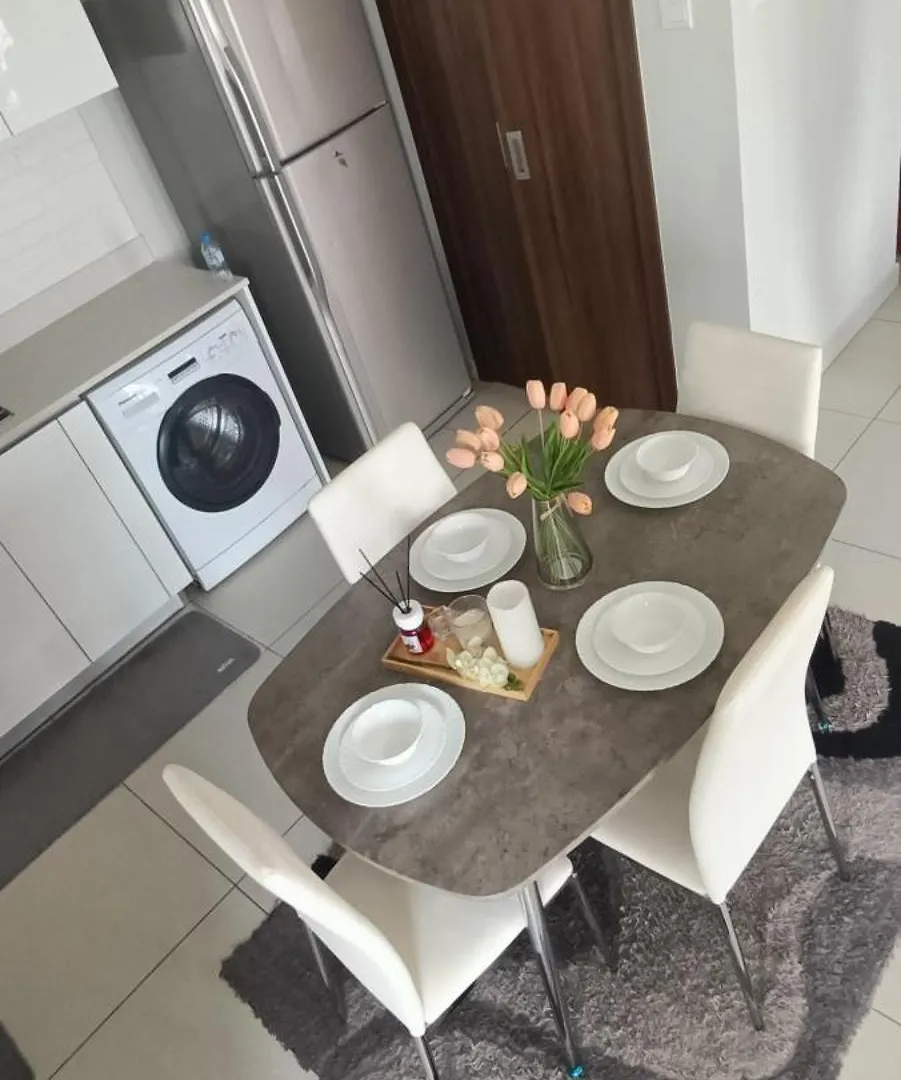 Upscale 2Br Apartment With A Complete View Of The Sea On Al Reem Island Abu Zabi 0*,